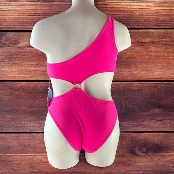 Stunning Bright Pink Hilinker O-Ring Cutout Halter Swimsuit - Picture 8 of 8